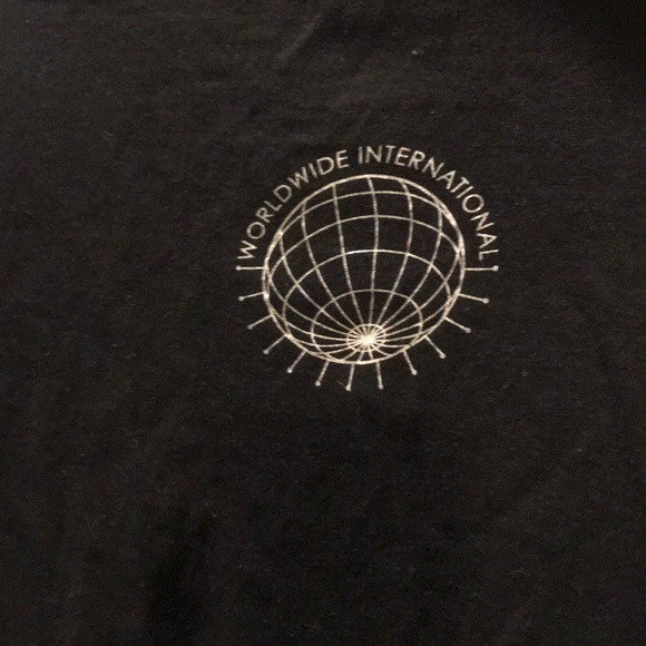 shirt - Picture 2 of 3